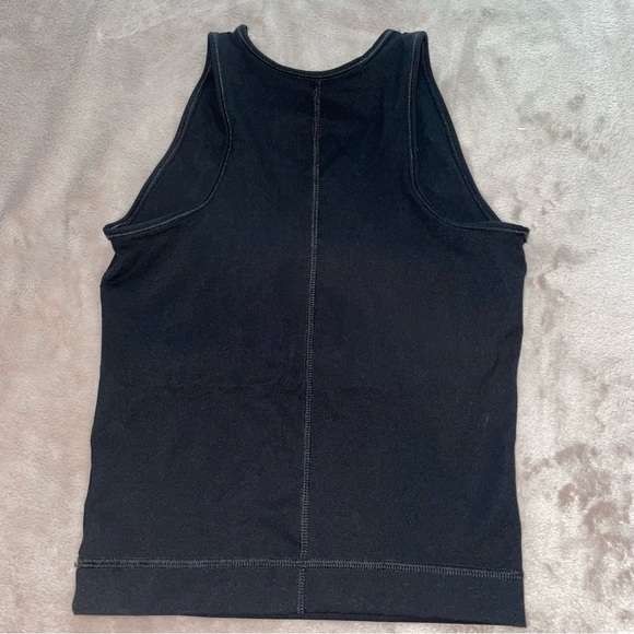 Everlane perform tank top size XXS - Picture 4 of 7